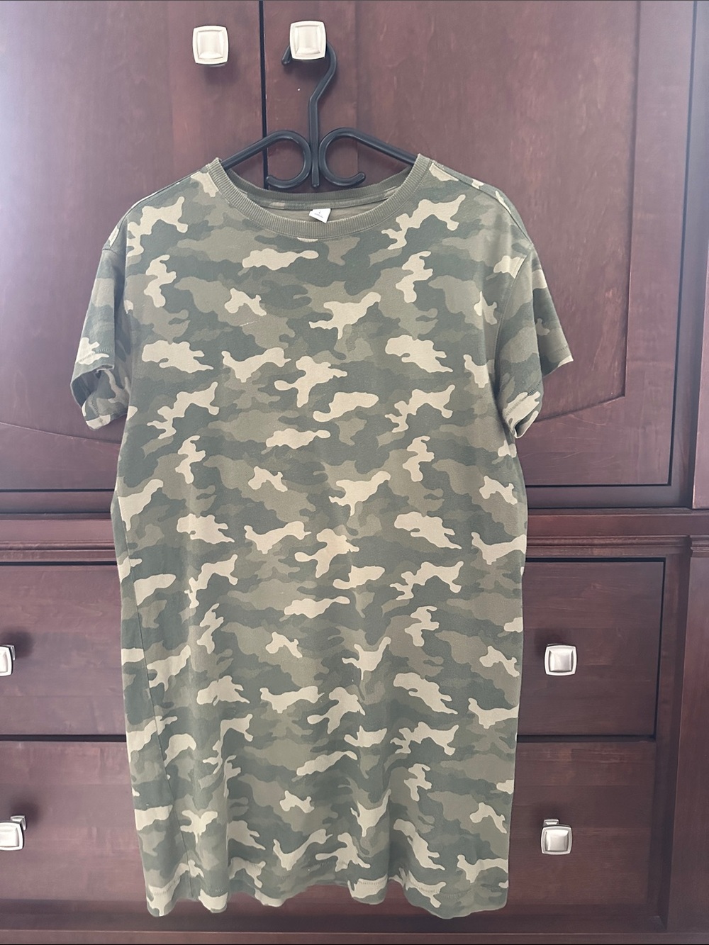 Old Navy Women's Camo Midi Dress in Olive and Tan